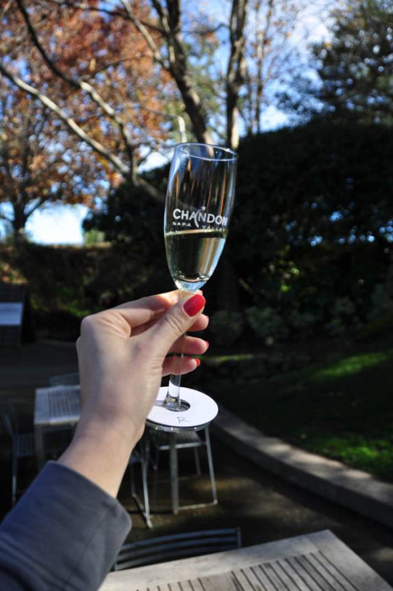 Experimentando champagnes pela manhã, na vinícola Domaine Chandon, no Napa valley, na Califórnia, nos Estados Unidos